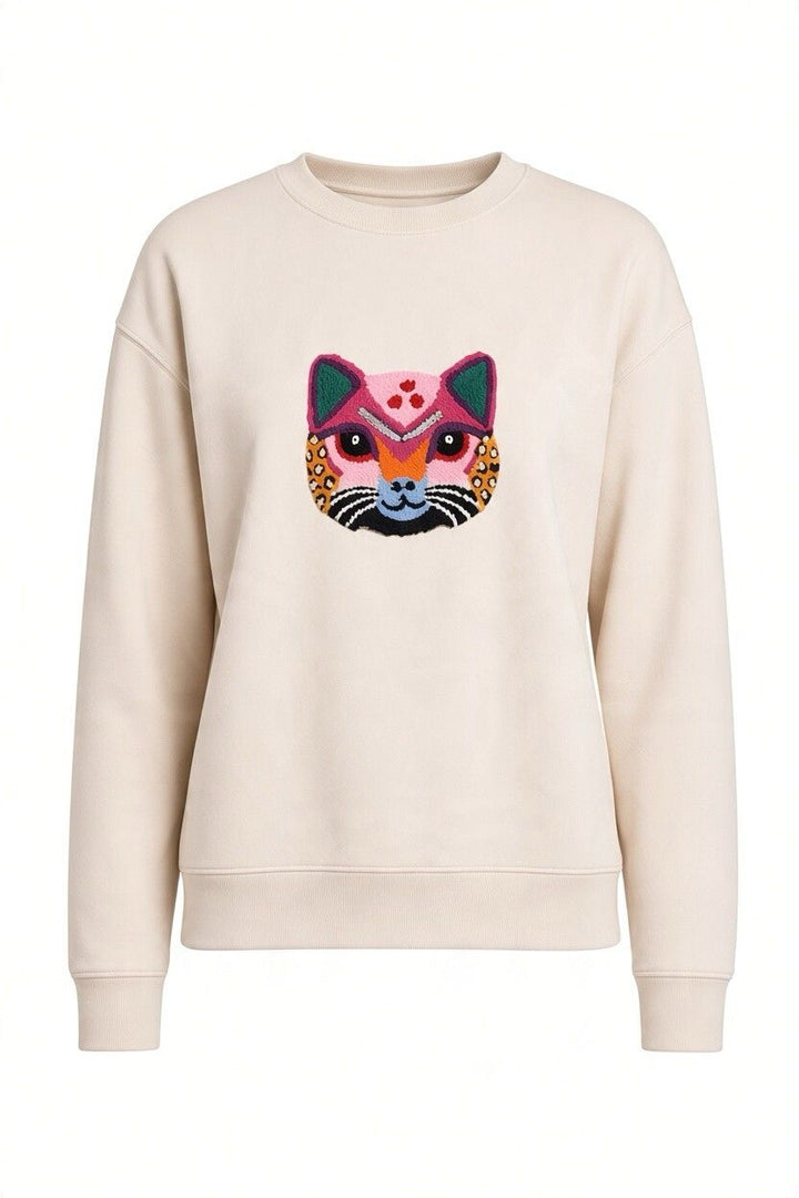 Krem kedi işlemeli sweatshirt, önden görünüm, ürün çekimi – Andre Garen