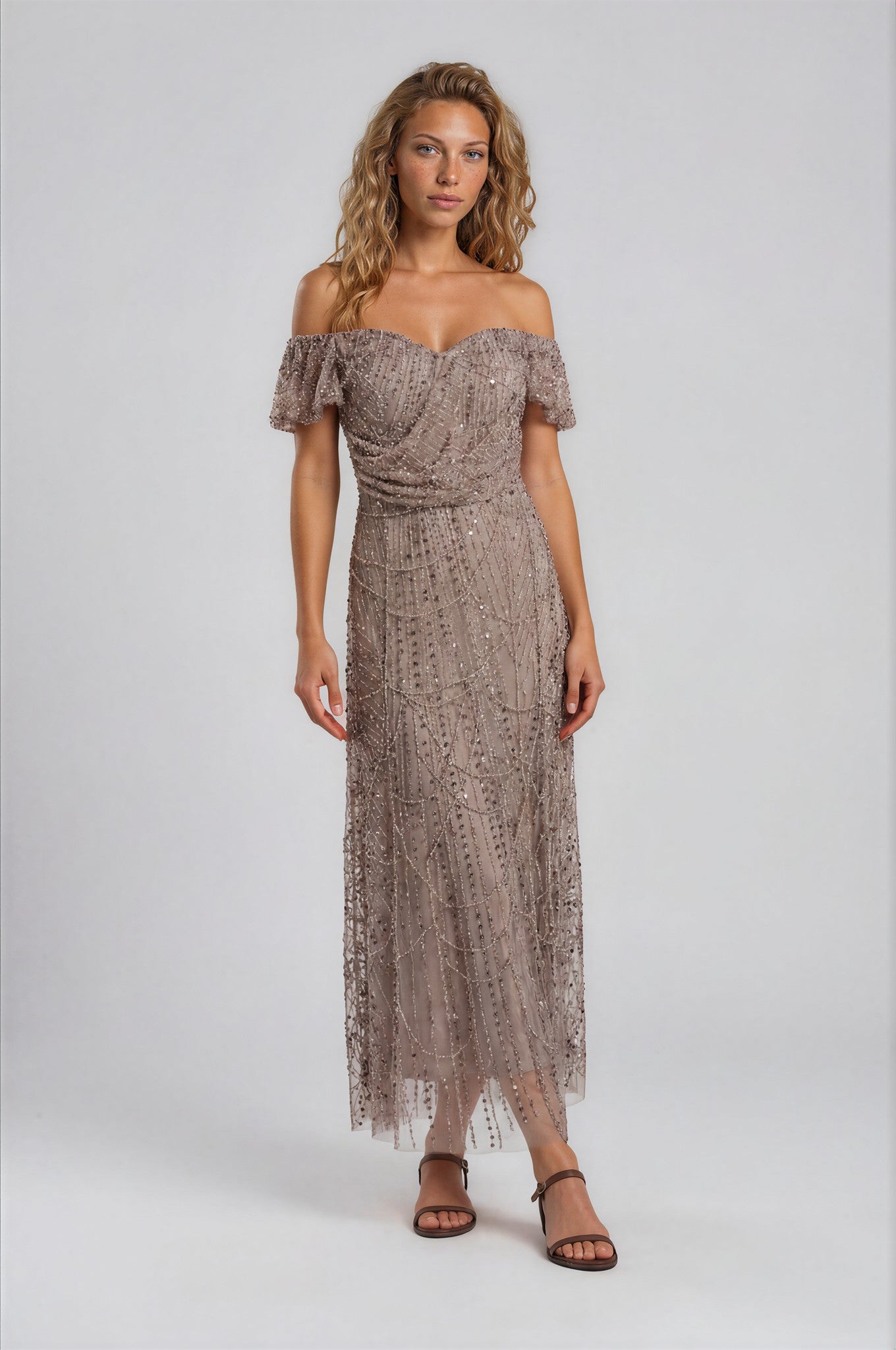 Payetli Taş İşlemeli Off-Shoulder Sweetheart Midi Abiye