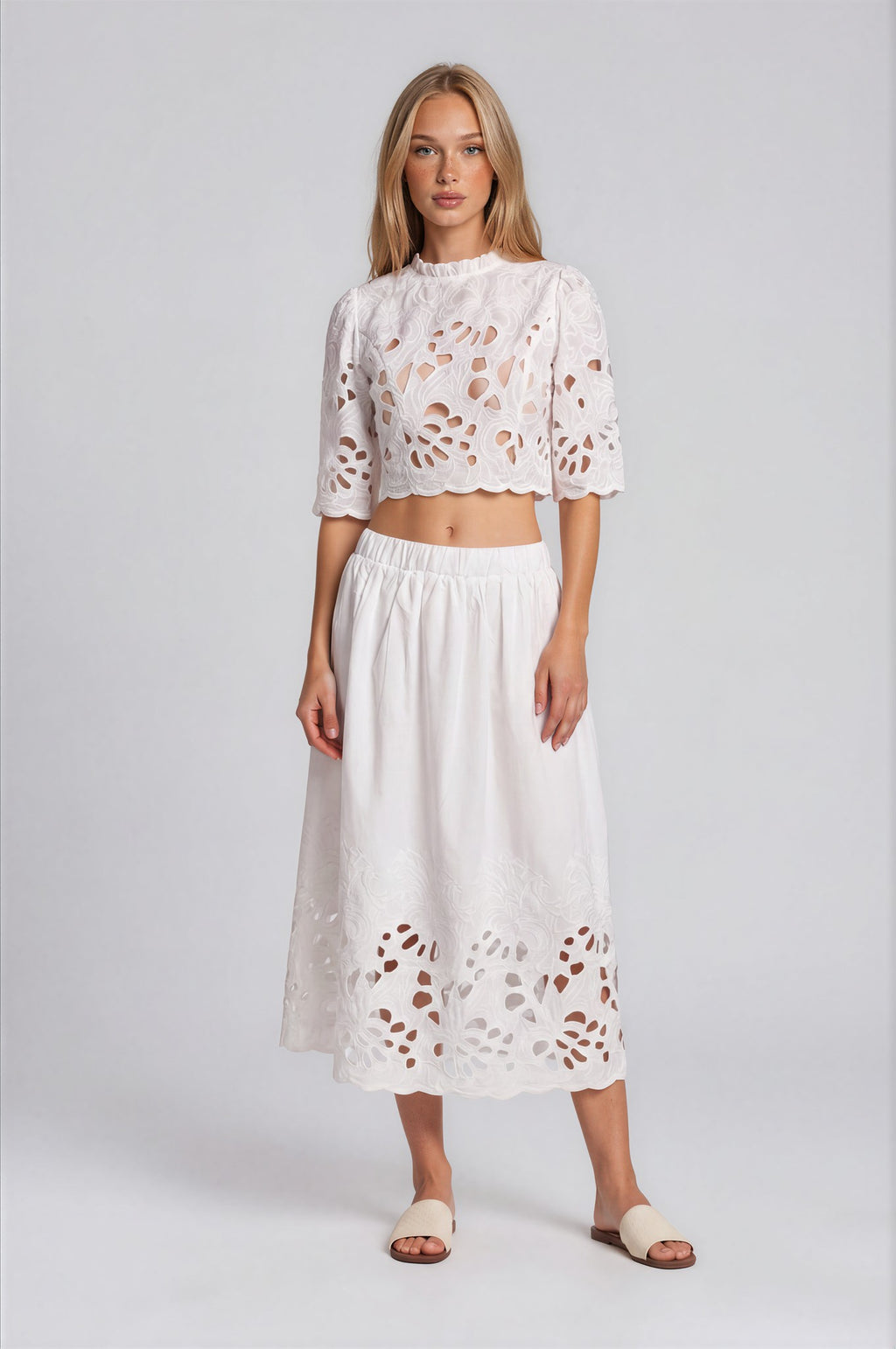 Güpür Nakışlı Crop Top & Midi Etek İkili Takım